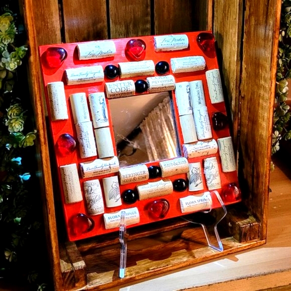 Red Heart and Red Glass Cabochons Mirror Decor with Wine Cork-NWT-Handmade - Picture 4 of 15